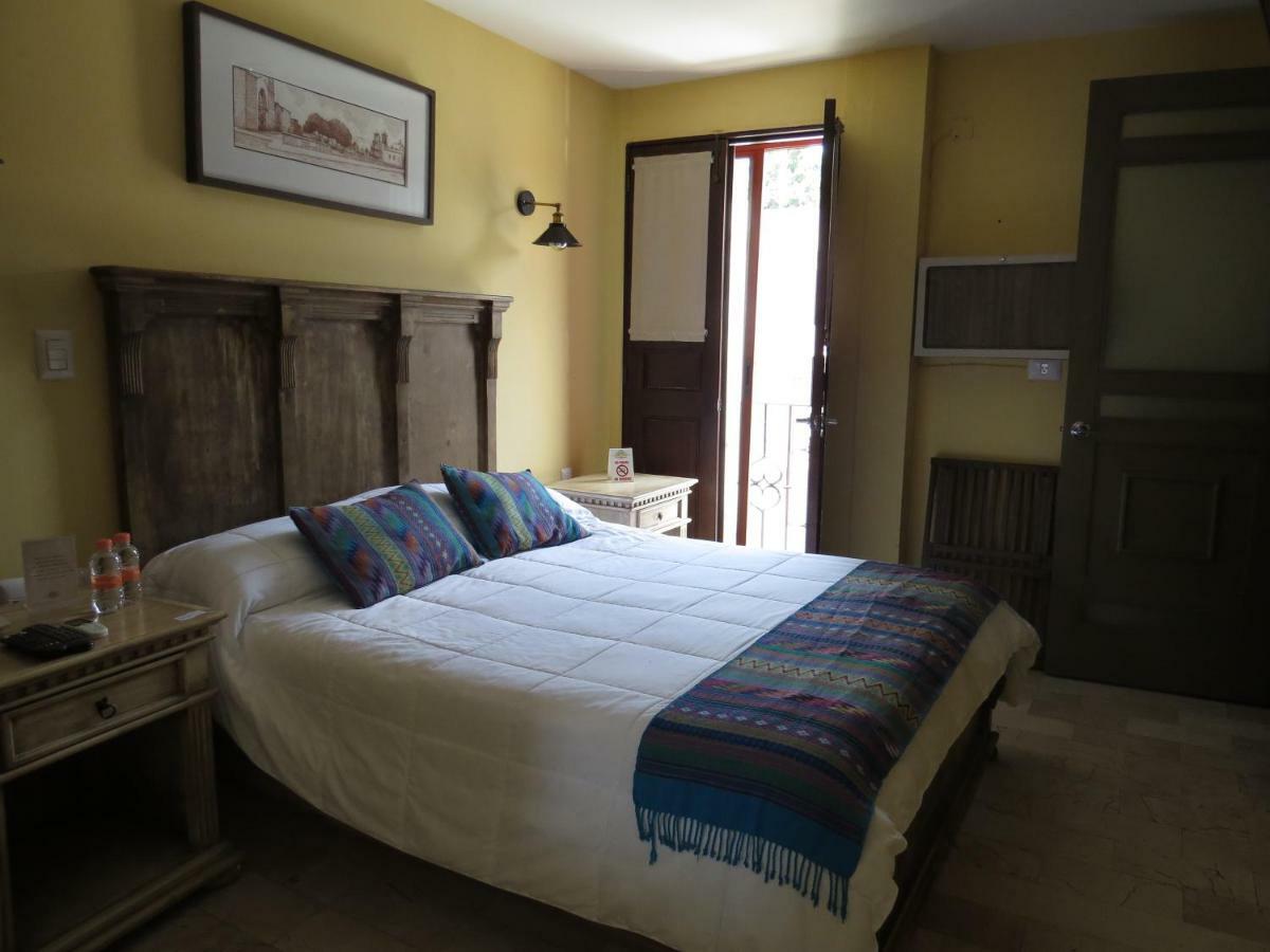 Queen Room,893991394:JPEG